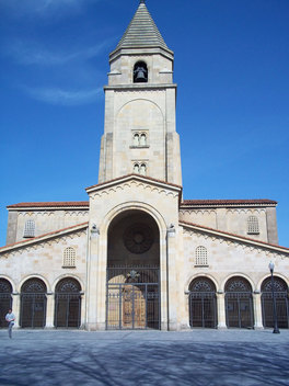 Iglesia de San Pedro ( Gijón )